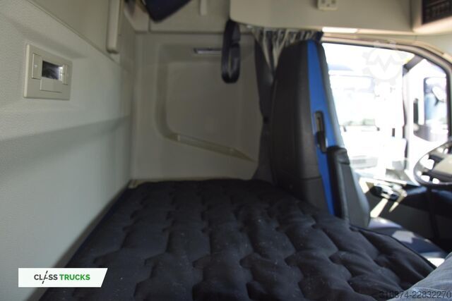 Standard tractor unit VOLVO FH 460 Globetrotter XL i-Save ACC