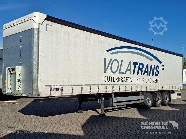 Auflieger mit Pritsche & Plane Schmitz Cargobull Curtainsider Standard Getränke