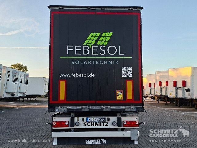 Auflieger mit Pritsche & Plane Schmitz Cargobull Curtainsider Standard Getränke