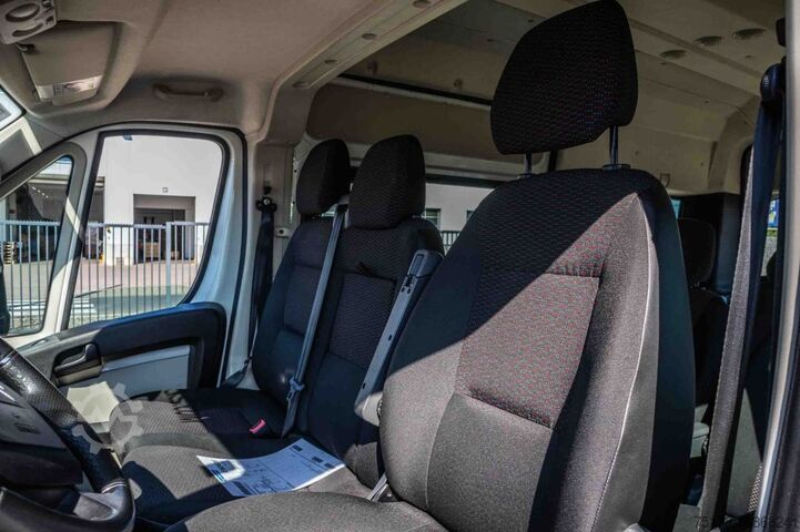 Personenbeförderung CITROEN JUMPER 2.2 HDI - 9 P.