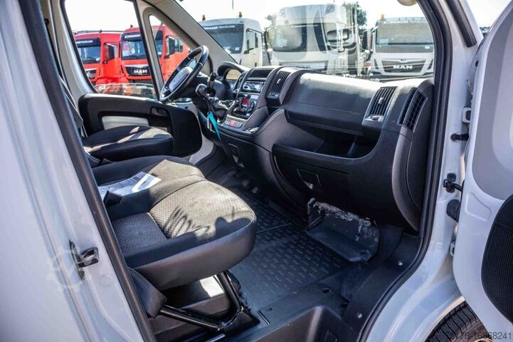 Personenbeförderung CITROEN JUMPER 2.2 HDI - 9 P.