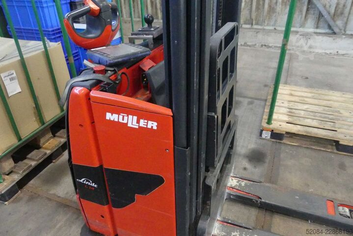 LINDE L14 high-lift pallet truck LINDE L14