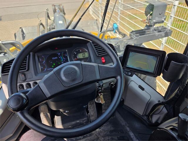 Komatsu WA320-8E0 Komatsu WA320-8E0