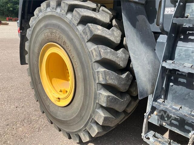 Komatsu WA470-8 Komatsu WA470-8