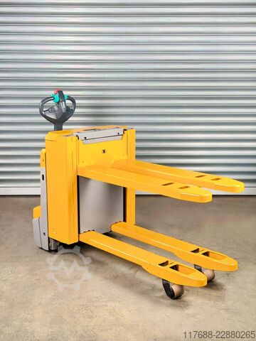 Low lift truck pedestrian Jungheinrich EJE C20 - nur 1651 Std - Service Neu + Garantie