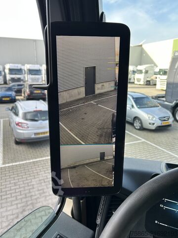 Standard-SZM Mercedes-Benz Actros 1845 StreamSpace / 564 dkm / Tacho V2 / ...