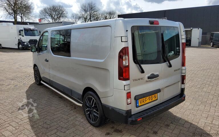 Lieferwagen Doppelkabine Renault Trafic 150.30 L2H1 - VRF-98-N - DUBBELE CABINE ...