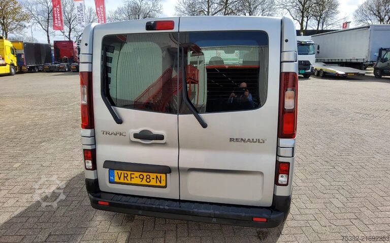 Lieferwagen Doppelkabine Renault Trafic 150.30 L2H1 - VRF-98-N - DUBBELE CABINE ...