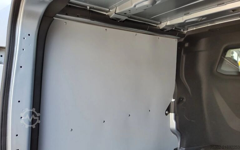 Lieferwagen Doppelkabine Renault Trafic 150.30 L2H1 - VRF-98-N - DUBBELE CABINE ...