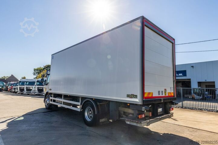 Refrigerated/freezer transport DAF LF55 250 +CHEREAU+THERMO KING+DHOLLANDIA1.5 T.