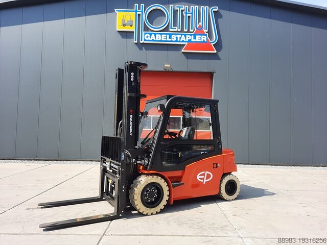 Electric 4-wheel forklift EP CPD50L1 + Joystick