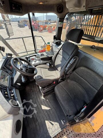 Dumper Caterpillar 745 C