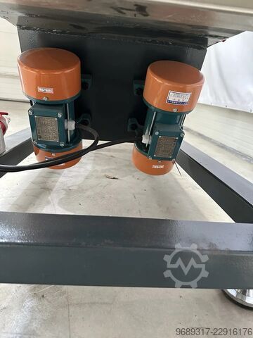 Linear Vibratory Sieve  L-2500