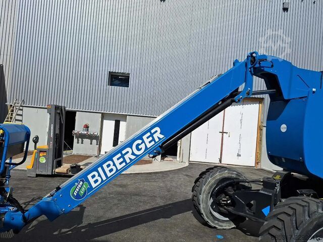 Articulating boom Genie ZX 135/70