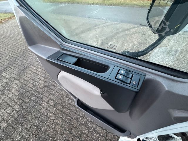 Refrigerated truck DAF LF 16.260 Tiefkühlkoffer mit Ladebordwand