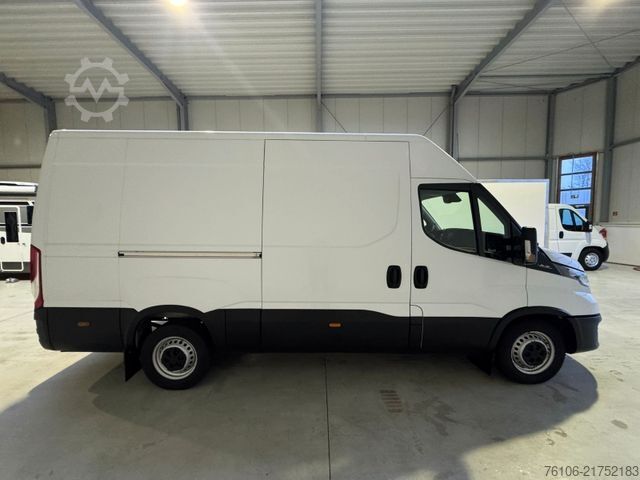 Panel van IVECO Daily 35S16 Kastenwagen *Klima*2 stück auf Lager