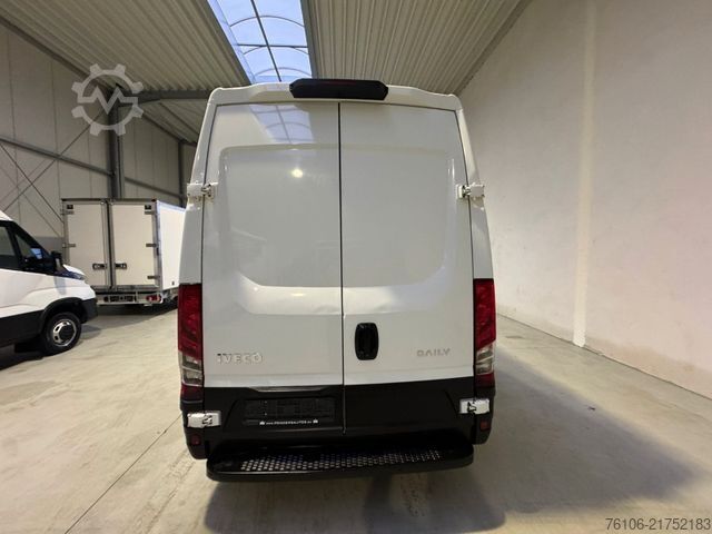 Panel van IVECO Daily 35S16 Kastenwagen *Klima*2 stück auf Lager