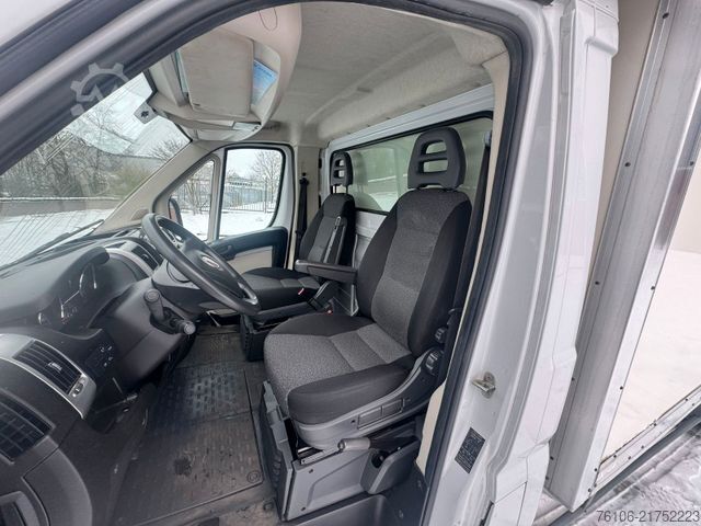 Box van FIAT Ducato Koffer *Navi*Kamera*TÜV neu*Länge 4,20m
