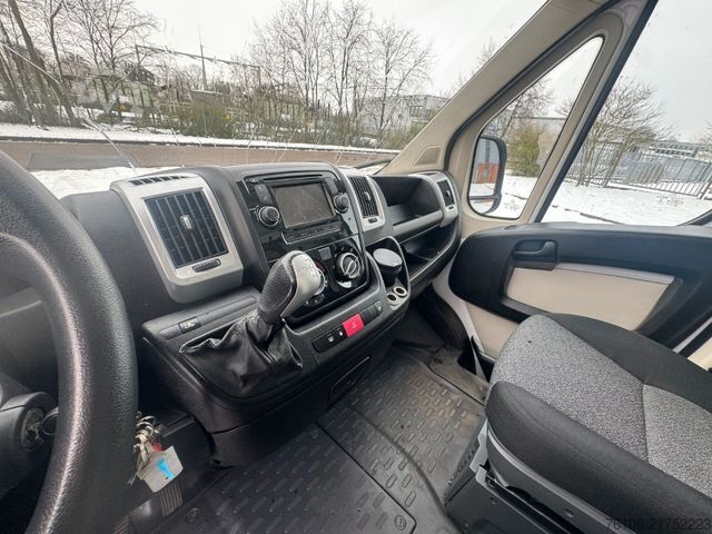 Box van FIAT Ducato Koffer *Navi*Kamera*TÜV neu*Länge 4,20m
