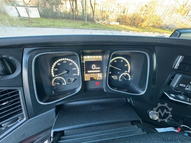 Box truck MERCEDES-BENZ Actros 2545 6x2 Getränkewagen