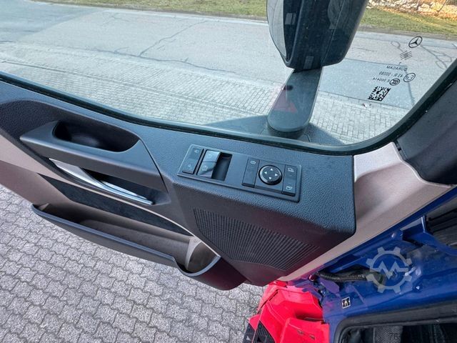 Box truck MERCEDES-BENZ Actros 2545 6x2 Getränkewagen