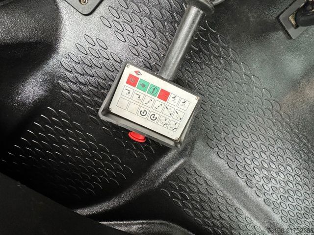 Truck-mounted work platform IVECO Daily 35S14 Hubarbeitsbühne Versalift 11,2 Meter