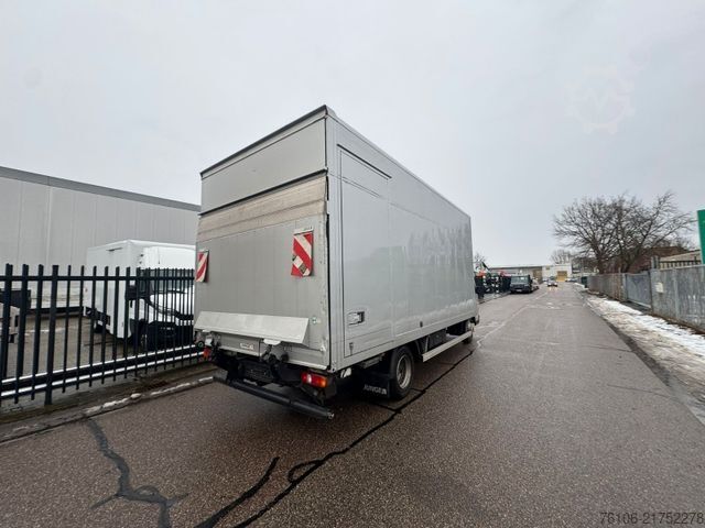 Box van FUSO Canter 7C18 Koffer mit Ladebordwand *Klima*