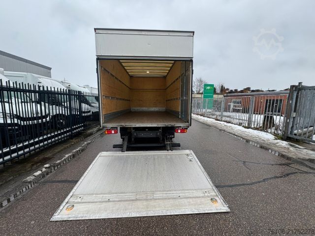 Box van FUSO Canter 7C18 Koffer mit Ladebordwand *Klima*