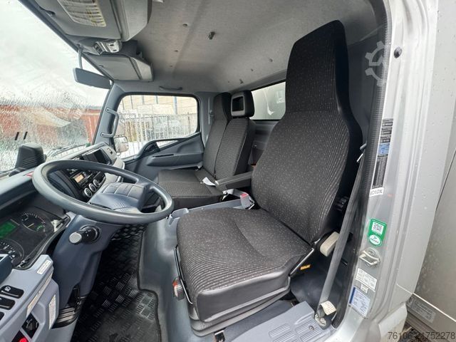 Box van FUSO Canter 7C18 Koffer mit Ladebordwand *Klima*