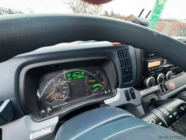 Box van FUSO Canter 7C18 Koffer mit Ladebordwand *Klima*