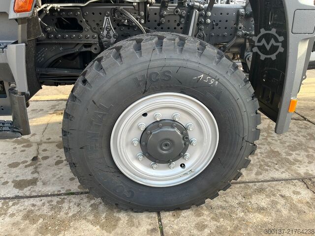 Chassis with cab Mercedes-Benz Arocs 3340 A 6x6 Chassis Cabin