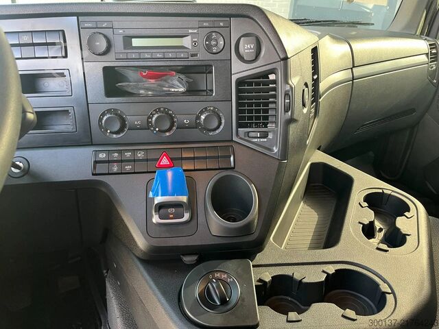 Chassis with cab Mercedes-Benz Arocs 3340 A 6x6 Chassis Cabin