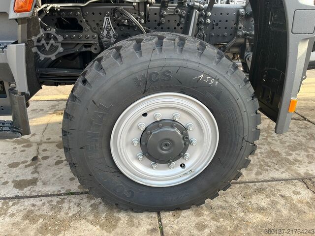 Chassis with cab Mercedes-Benz Arocs 3340 A 6x6 Chassis Cabin