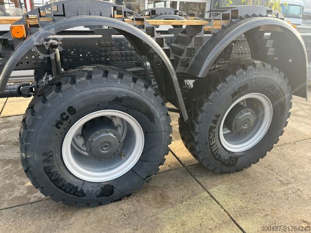 Chassis with cab Mercedes-Benz Arocs 3340 A 6x6 Chassis Cabin