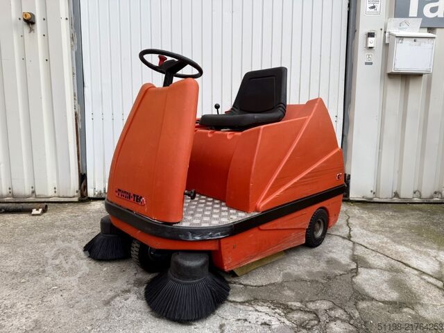 Ride-on vacuum sweeper Stolzenberg Twin Top TT 1100 / E Aufsitzkehrmaschine
