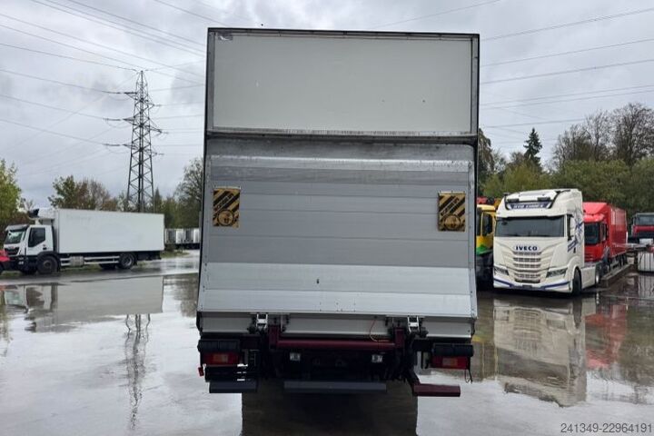 Kühlkoffer-LKW VOLVO FM-300 4x2 Carrier 850 Supra