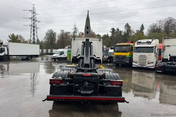 Abrollkipper SCANIA R560 6x4 Boogie Moser AHK