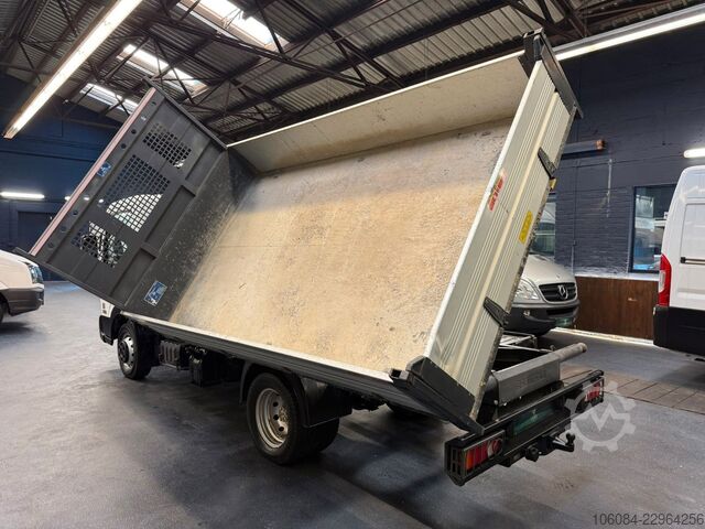 Transporter mit Kipper NISSAN NT 400 Cabstar 3 Seiten Kipper Klima AHK 3,5T