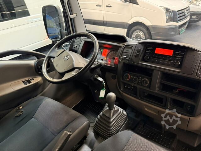 Transporter mit Kipper NISSAN NT 400 Cabstar 3 Seiten Kipper Klima AHK 3,5T
