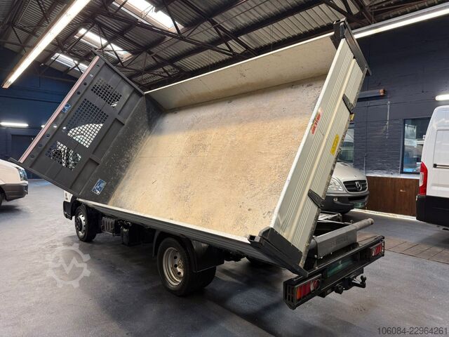 Transporter mit Kipper NISSAN NT 400 Cabstar 3 Seiten Kipper Klima AHK 3,5T