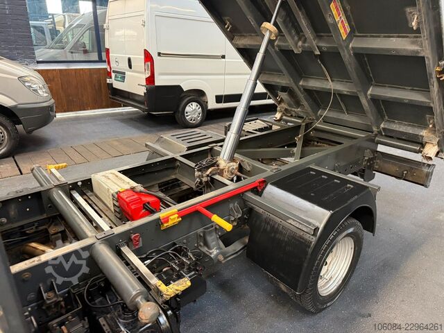 Transporter mit Kipper NISSAN NT 400 Cabstar 3 Seiten Kipper Klima AHK 3,5T
