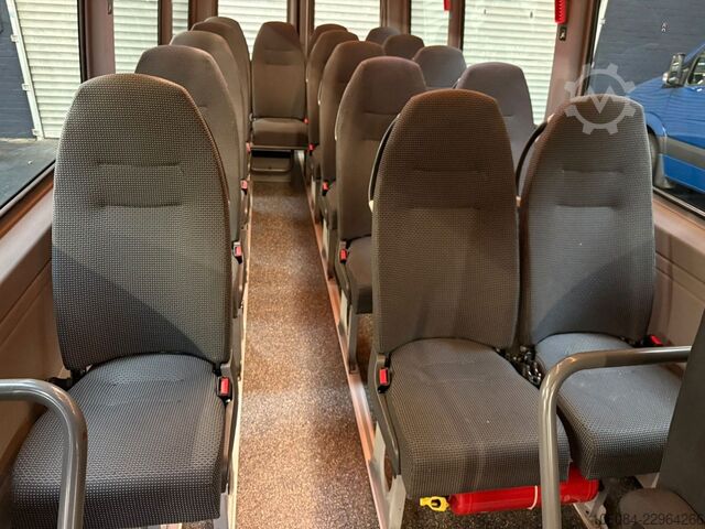 Kleinbus MERCEDES-BENZ Sprinter 316 Transfer 34 EvoBus 16+1 Klima STHZ