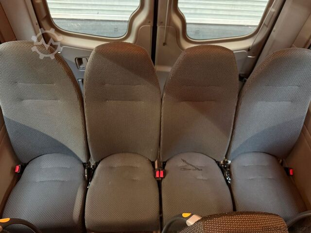 Kleinbus MERCEDES-BENZ Sprinter 316 Transfer 34 EvoBus 16+1 Klima STHZ
