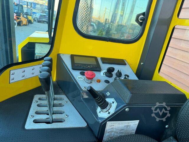 Vierwege-Gabelstapler Combilift C4000/ 2021 year / 1708 hours !!!!