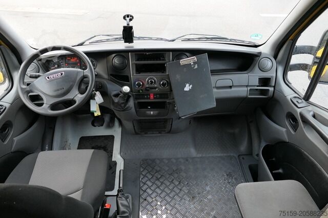 Transporter mit Koffer iveco Daily 35 S11 C30C KURZ AUTOMATIK KAMERA Regale LUFT DURCHGANG EURO-5 CoC