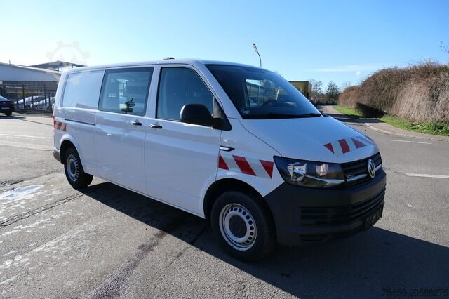 Panel van Volkswagen T6 Transporter 2.0 TDI lang 4Motion 3Sitzer AHK Werkstatteinbauten - KLIMA