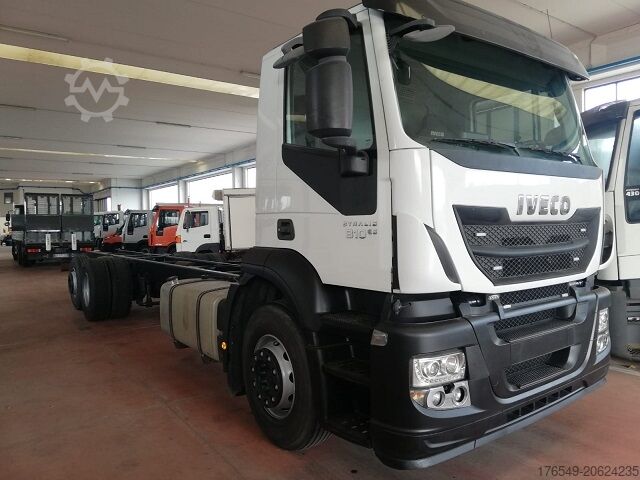 PLATFORM WITH RAMPS Iveco Stralis AD 260S31