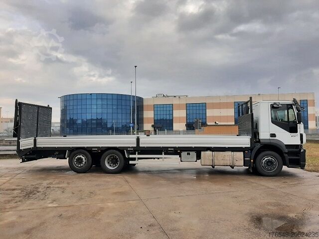 PLATFORM WITH RAMPS Iveco Stralis AD 260S31