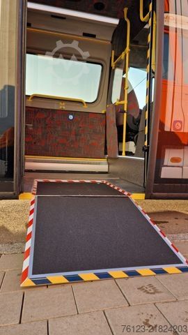 City bus MERCEDES-BENZ Bürgerbus Sprinter 907  Niederflur 9 Sitze