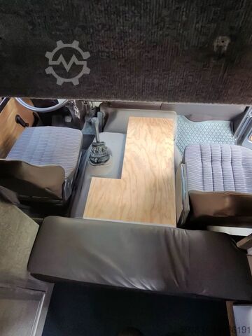 Horse transporter, racehorse transport, motorhome, truck Mercedes Pferderenntransport Pferderenntransporter 1120